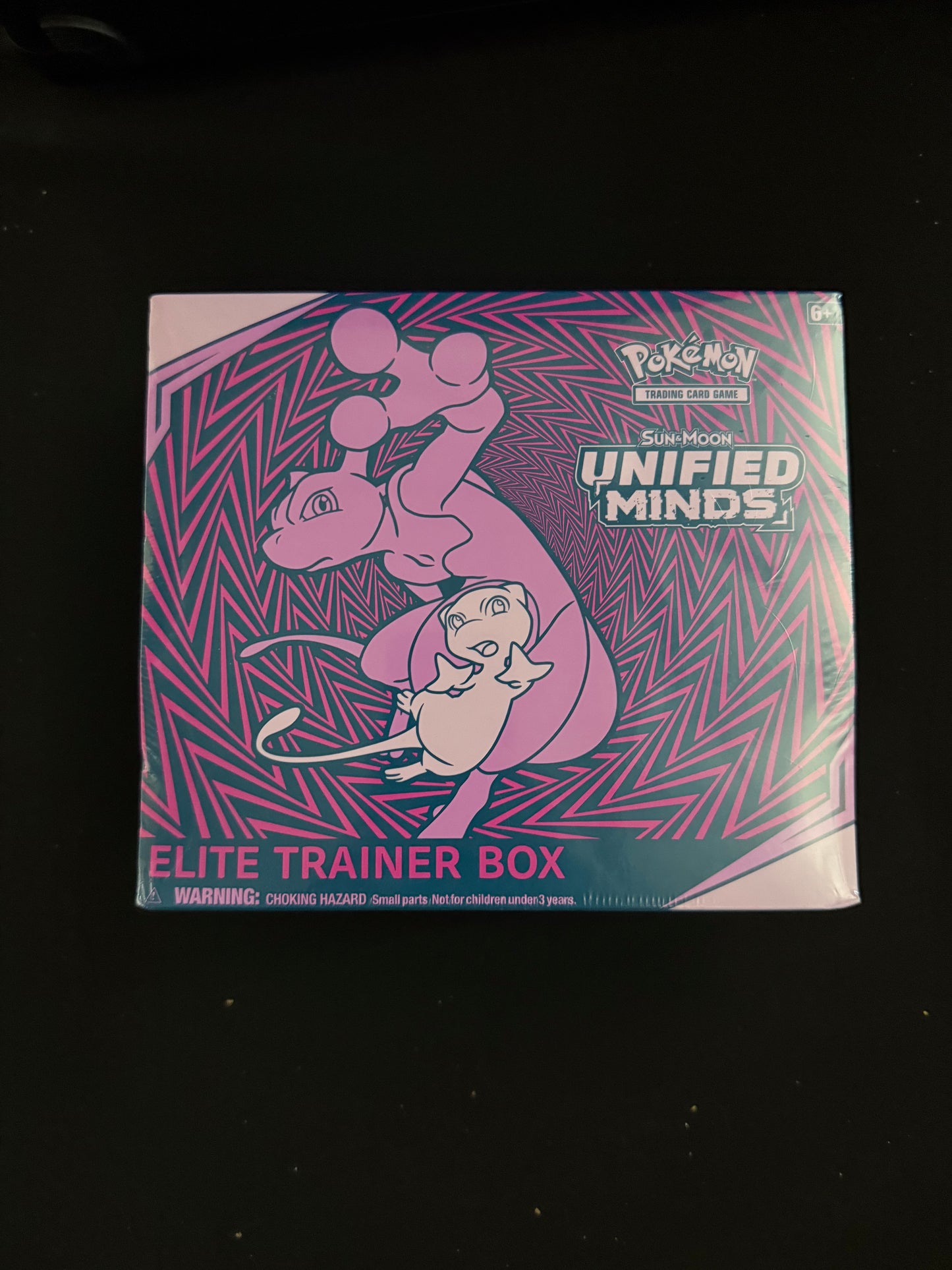 Sun & Moon Unified Minds Elite Trainer Box